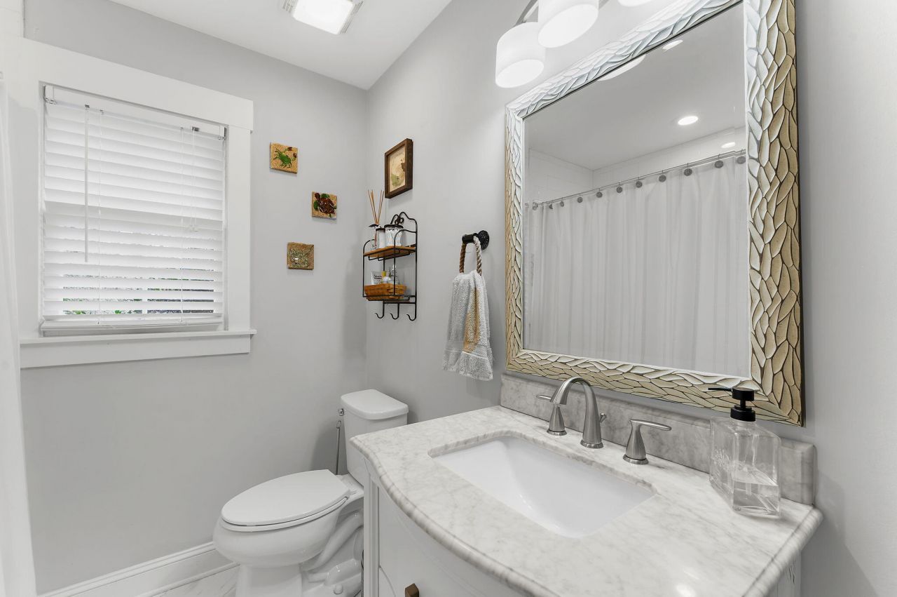 107 Brittany Court Photo 34