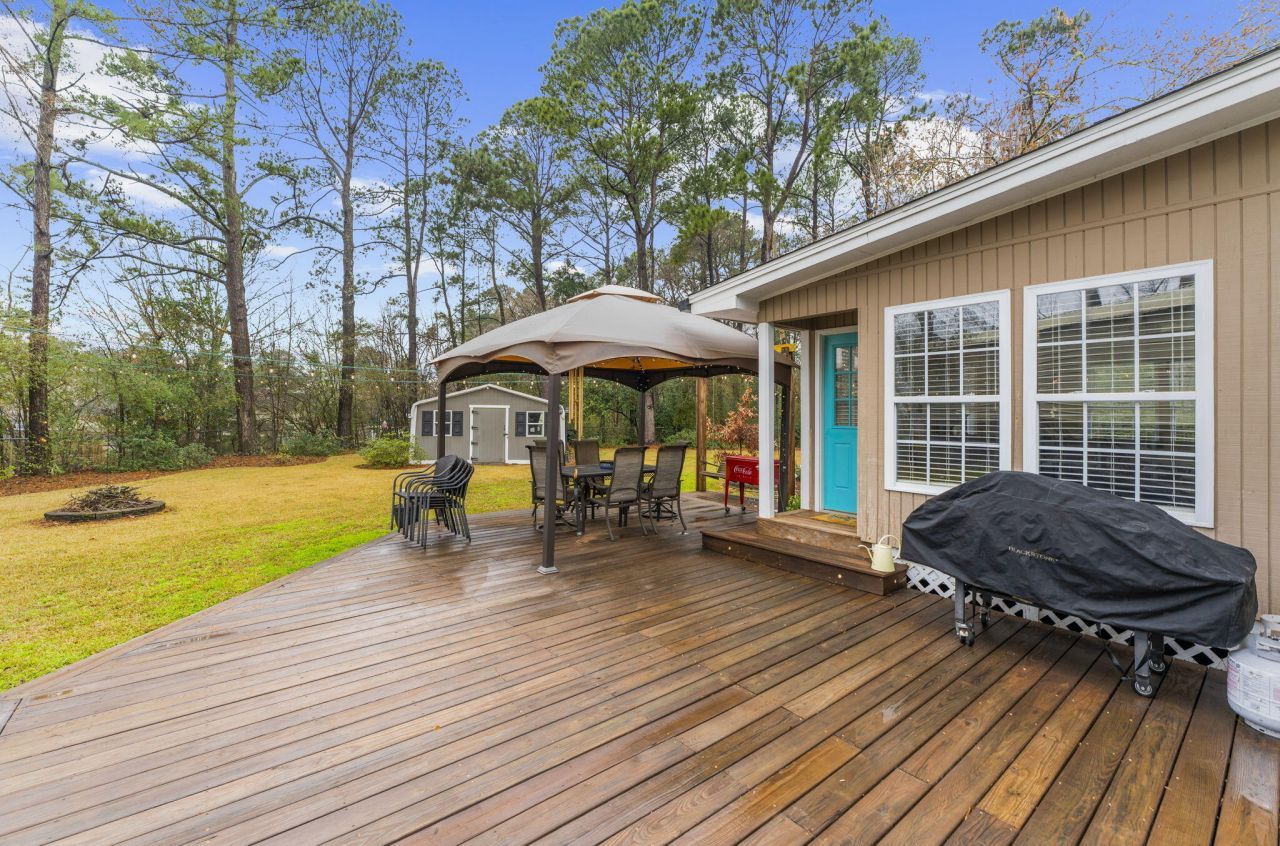 107 Brittany Court Photo 41