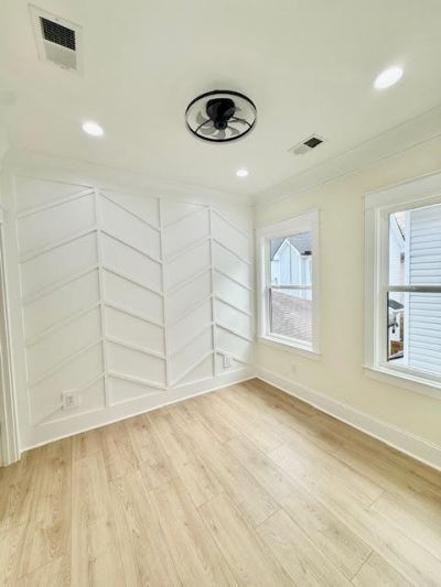 2033 Beech Avenue Photo 22