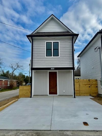 2033 Beech Avenue Photo 27