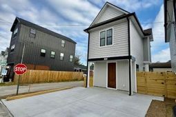 2033 Beech Avenue photo 4