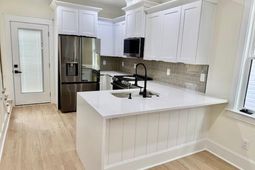 2033 Beech Avenue photo 4