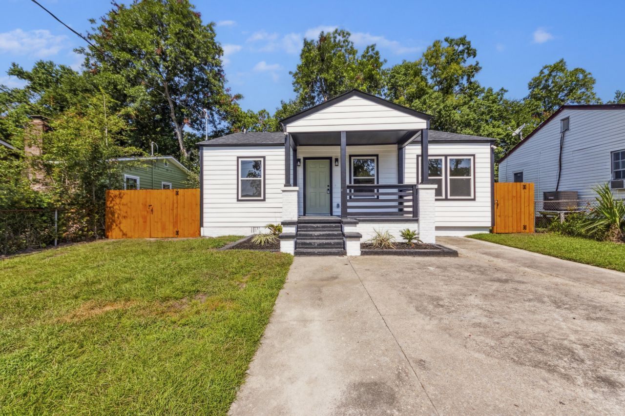 2136 Commander Road Photo 19