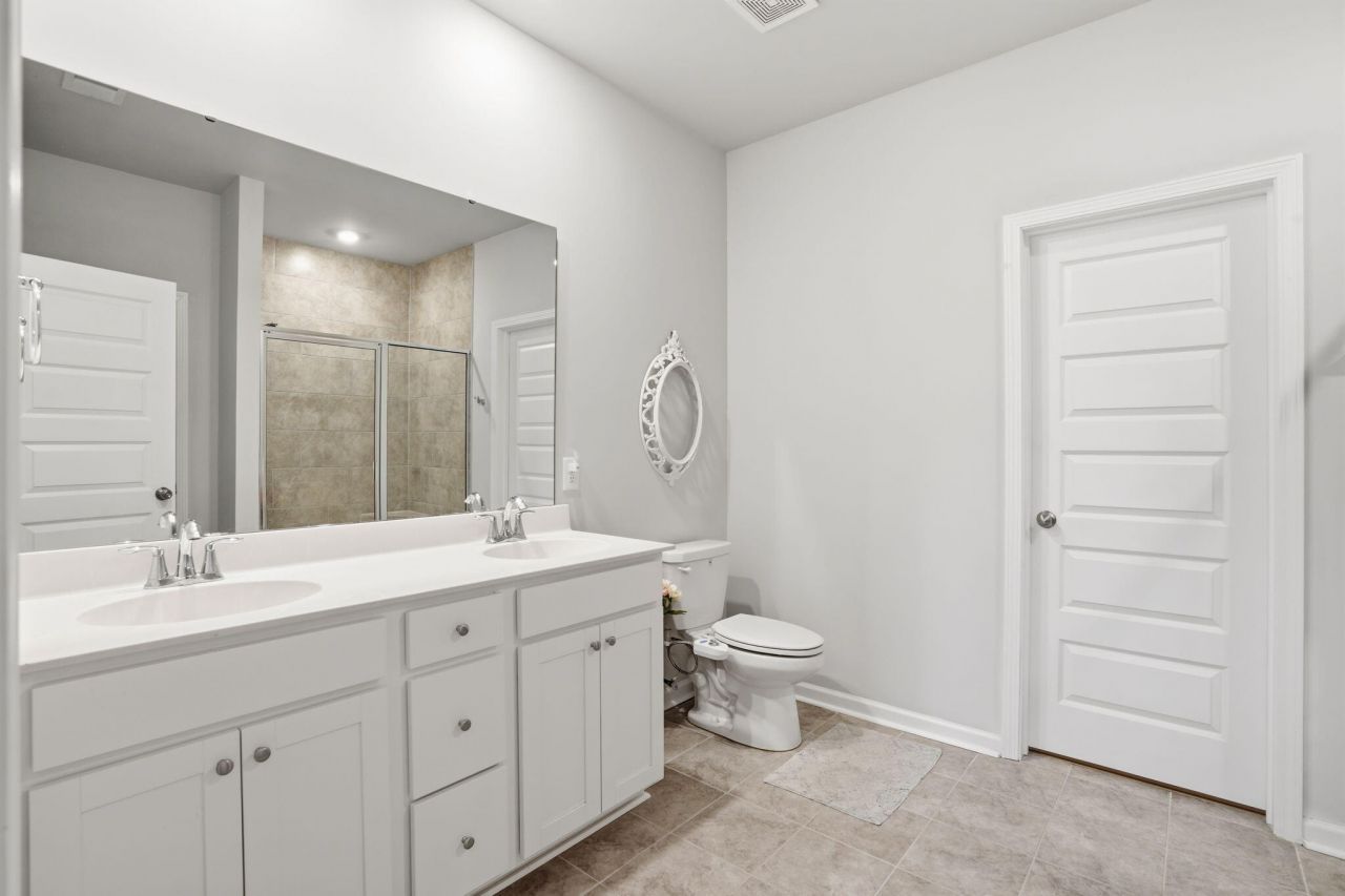 84 Red Bluff Street Photo 18