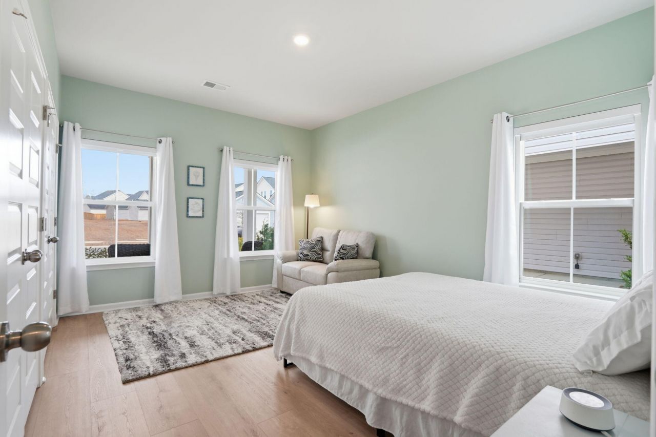 84 Red Bluff Street Photo 20