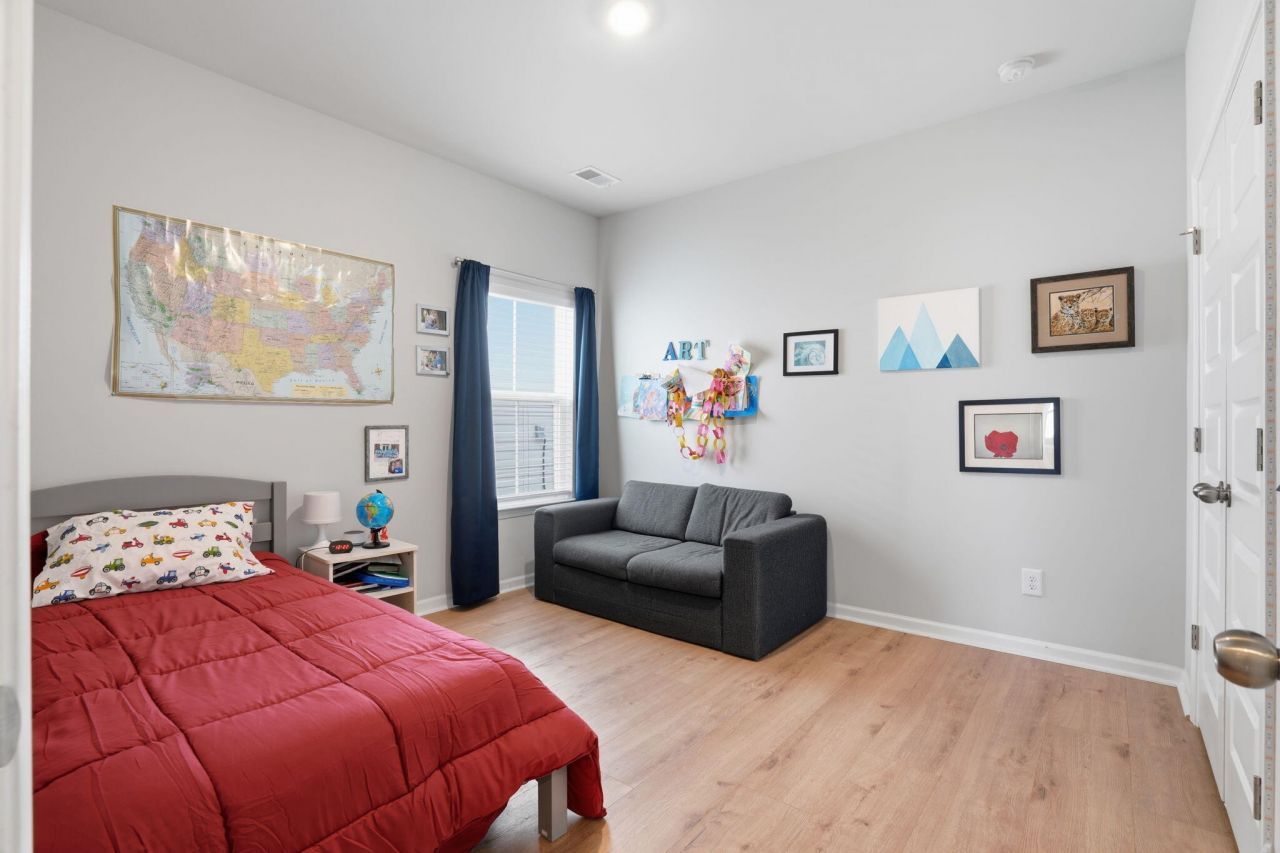 84 Red Bluff Street Photo 21