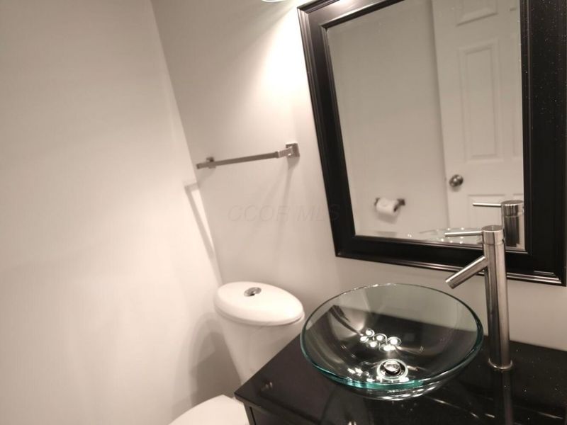 310 E Beck Street , Columbus, OH 43206 Photo 13