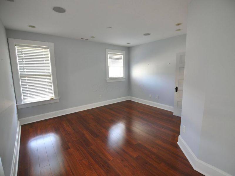 310 E Beck Street , Columbus, OH 43206 Photo 25