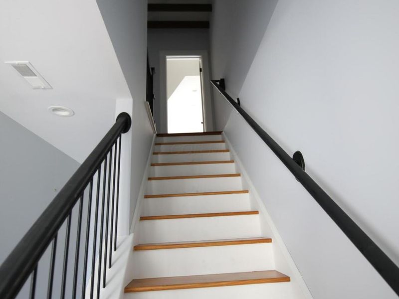 310 E Beck Street , Columbus, OH 43206 Photo 28