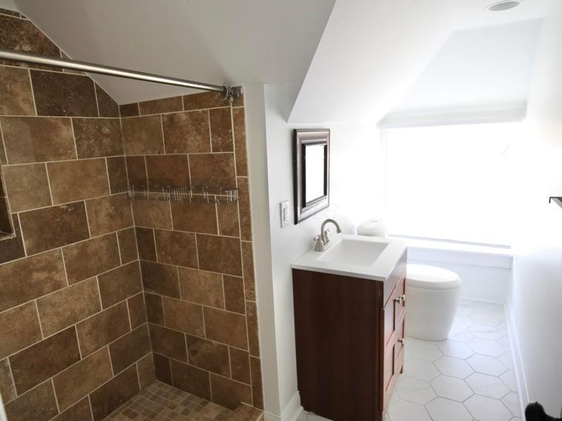 310 E Beck Street , Columbus, OH 43206 Photo 29