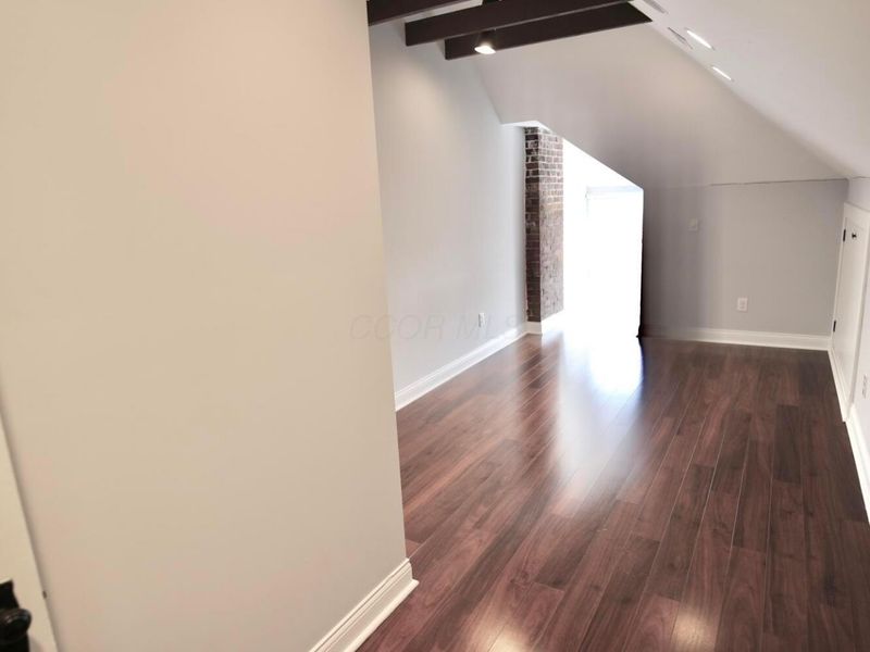 310 E Beck Street , Columbus, OH 43206 Photo 31