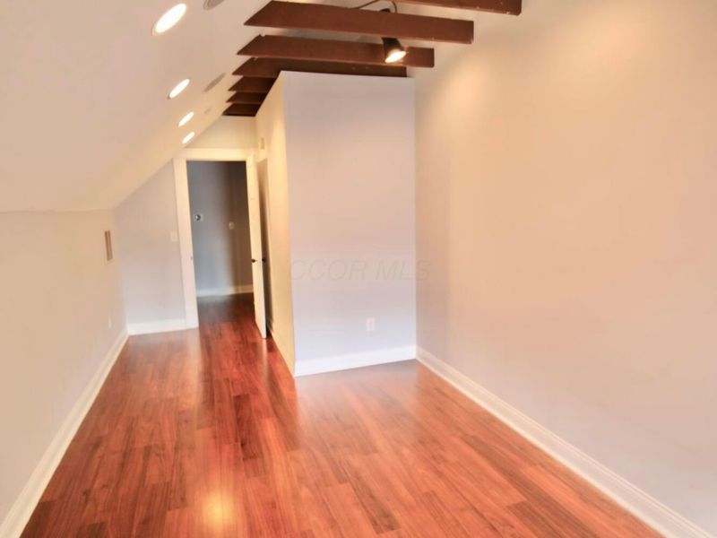 310 E Beck Street , Columbus, OH 43206 Photo 32