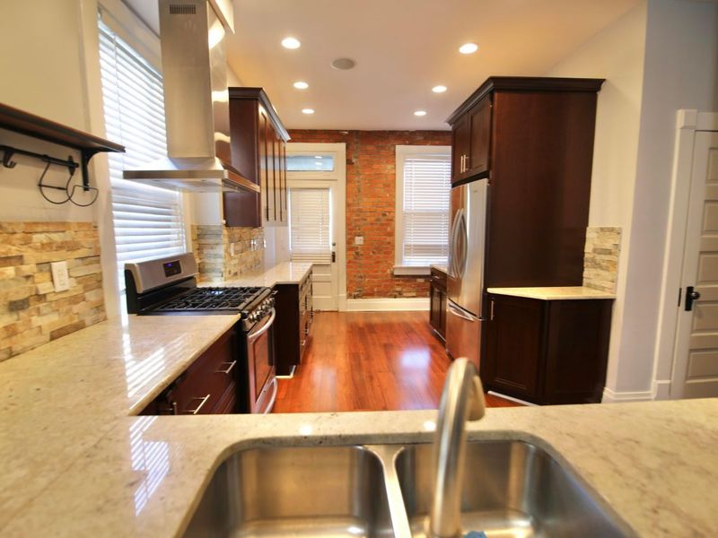 310 E Beck Street , Columbus, OH 43206 Photo 57