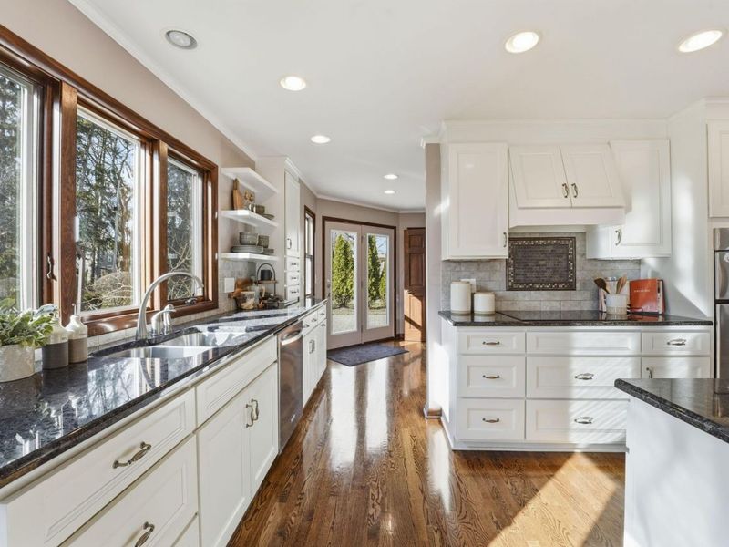 2585 Westmont Boulevard , Upper Arlington, OH 43221 Photo 8