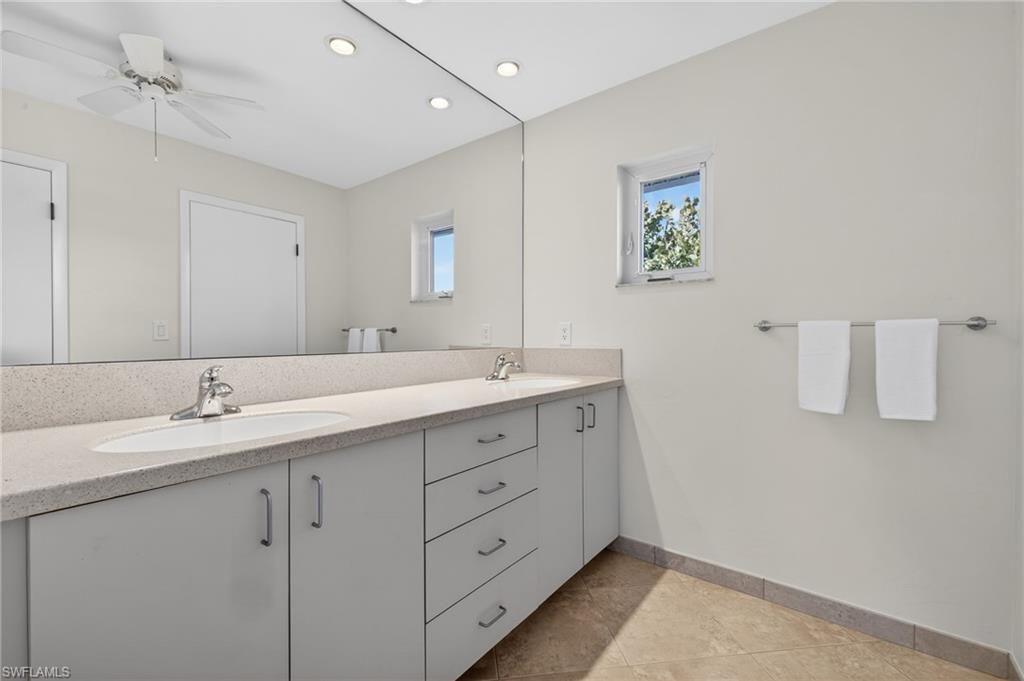 4562 Bowen Bayou Rd , Sanibel, FL 33957 Photo