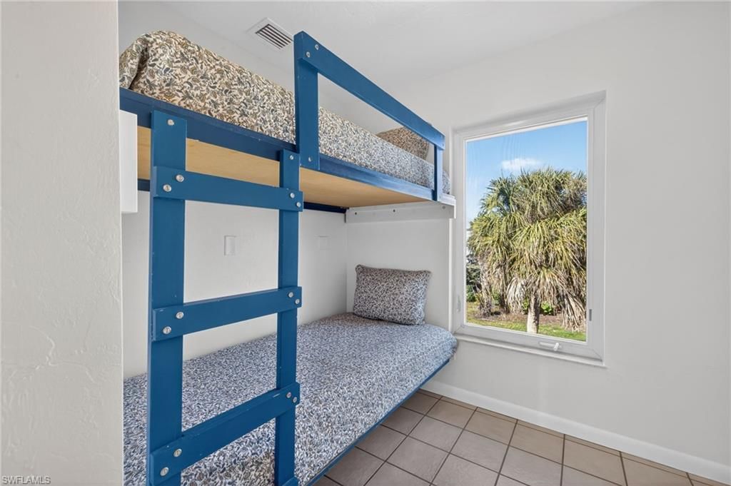 4562 Bowen Bayou Rd, Sanibel, FL 33957 Photo