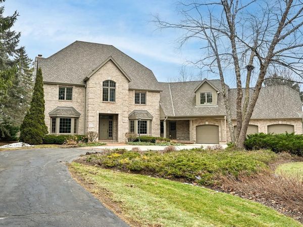 11024 N River TRAIL, Mequon, WI 53092