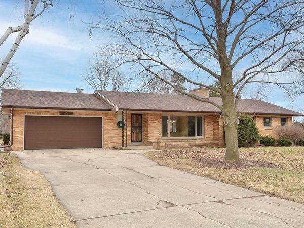 4260 N 163rd STREET, Brookfield, WI 53005