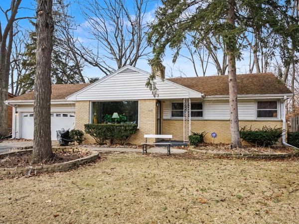 7649 N 51st BOULEVARD, Milwaukee, WI 53223