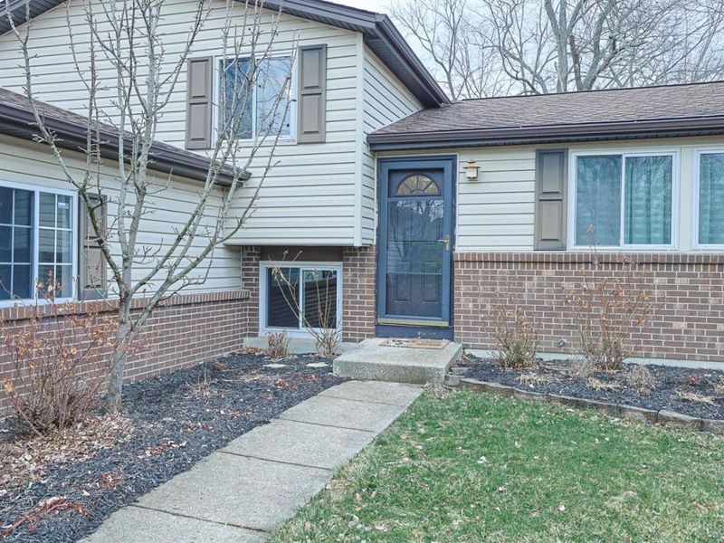 8225 Winding Trail Court, Deerfield Twp., OH 45040 Photo 3