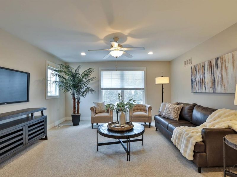 7040 Maple Avenue, Unit 1A, Madeira, OH 45243 Photo 11