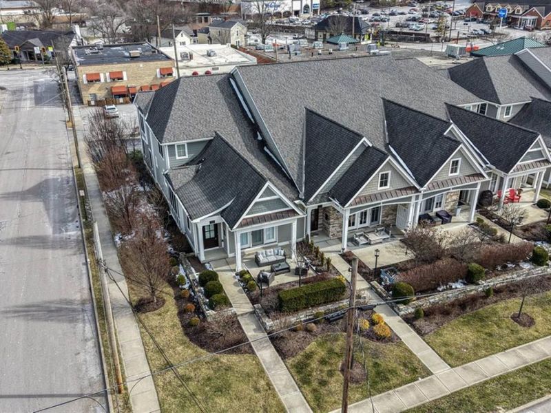 7040 Maple Avenue, Unit 1A, Madeira, OH 45243 Photo 2