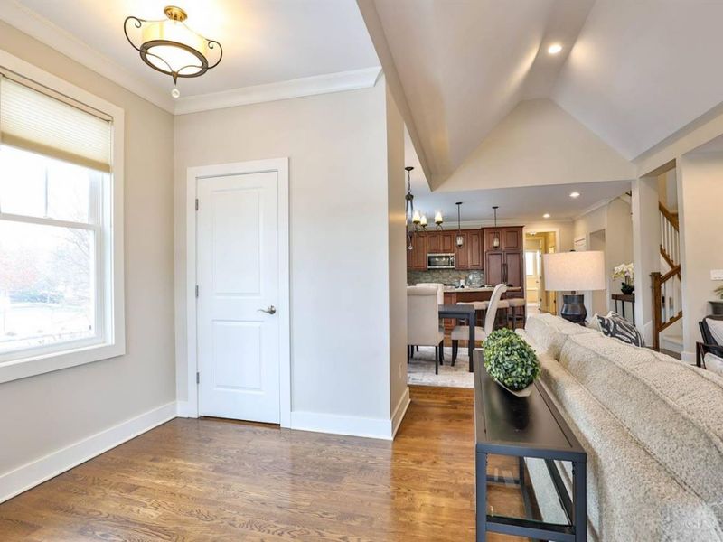 7040 Maple Avenue, Unit 1A, Madeira, OH 45243 Photo 6