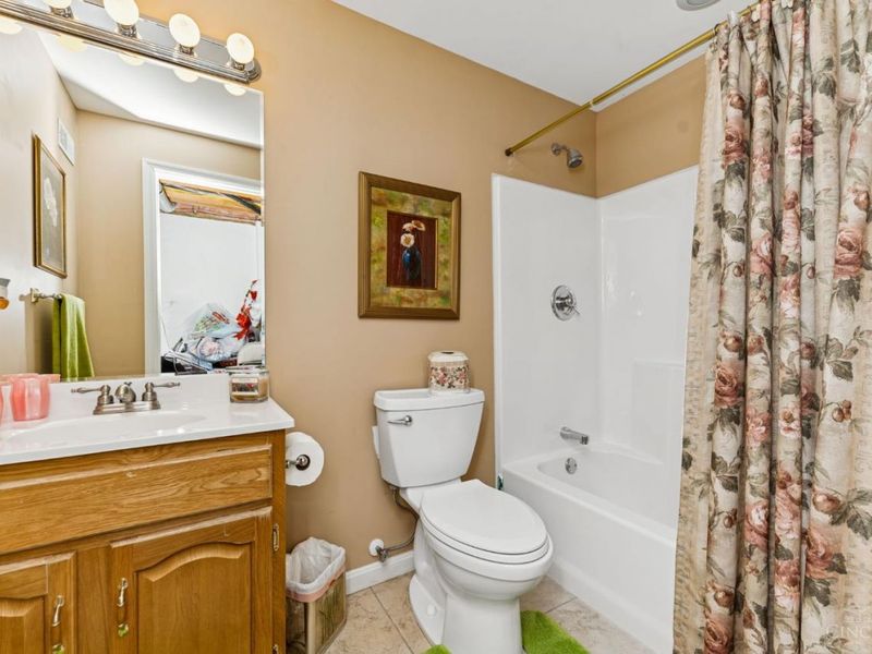 440 Waynoka Drive, Franklin Twp, OH 45171 Photo 32