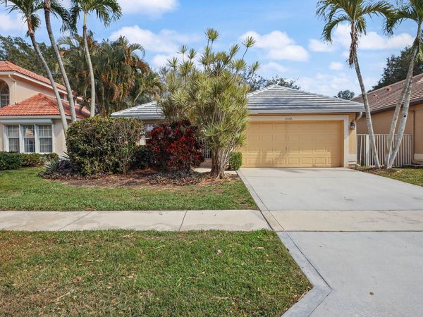 13596 Weyburne Drive, Delray Beach, FL 33446