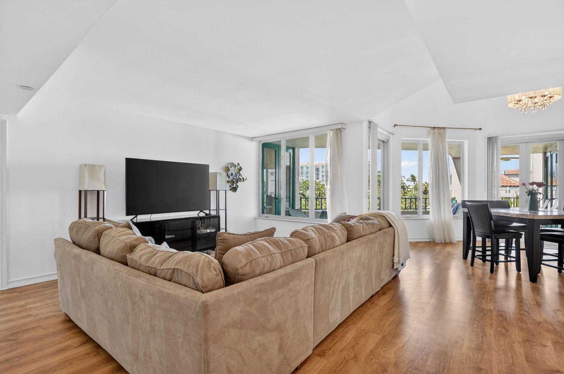 120 SE 5th Avenue, Unit 520, Boca Raton, FL 33432 Photo