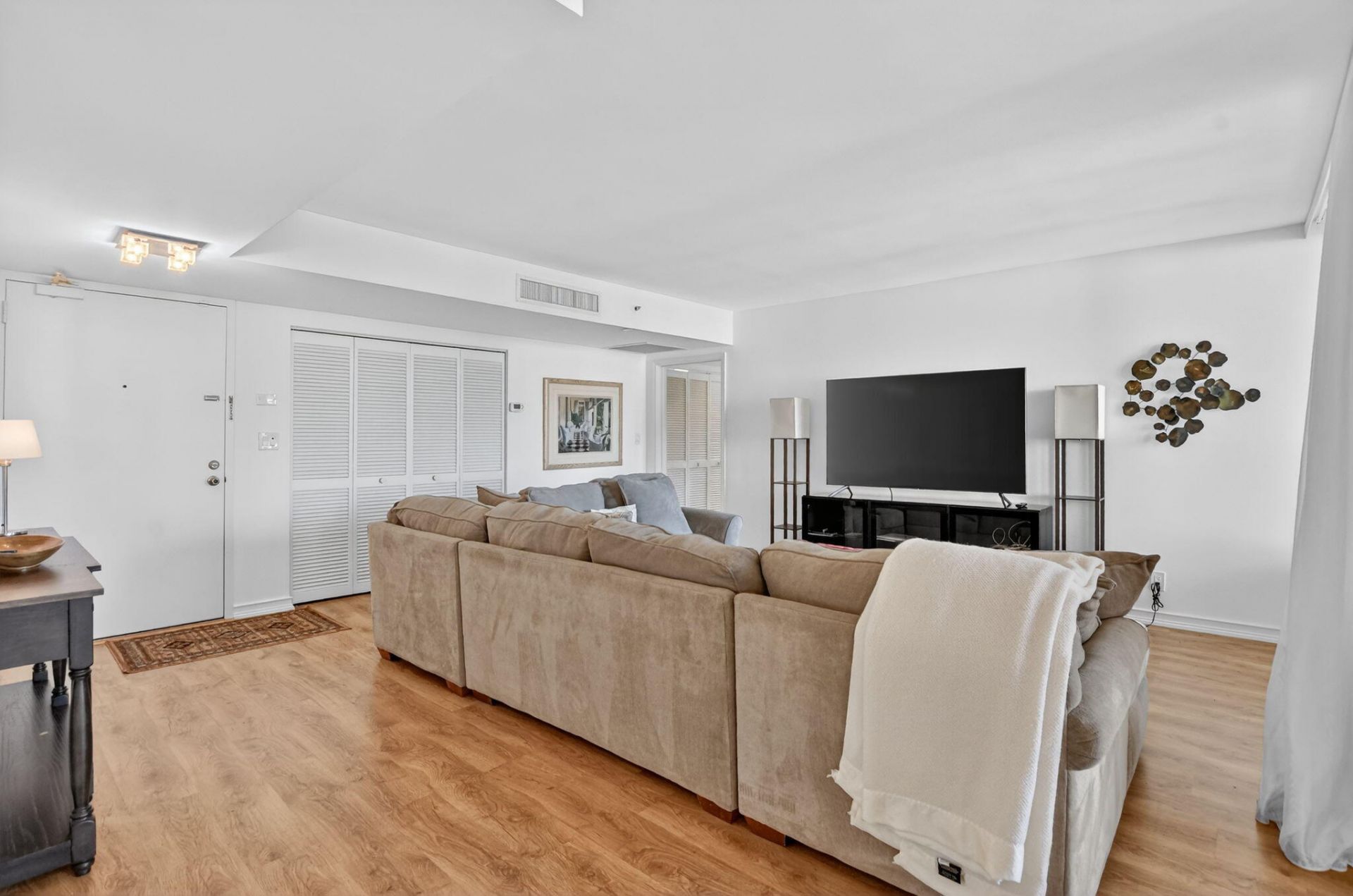 120 SE 5th Avenue, Unit 520, Boca Raton, FL 33432 Photo