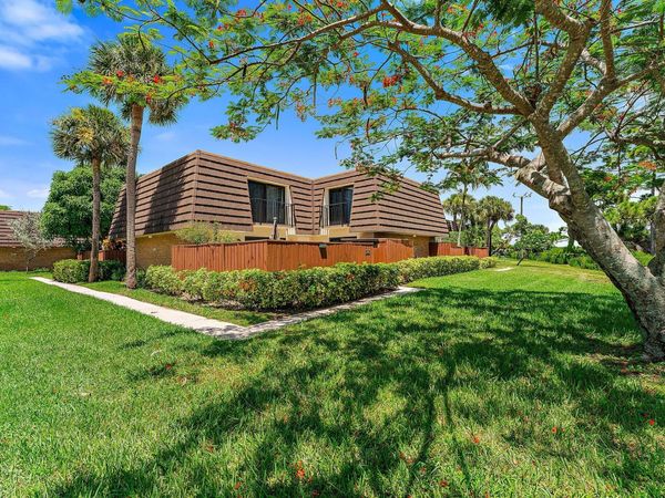 2320 23rd Court, Jupiter, FL 33477