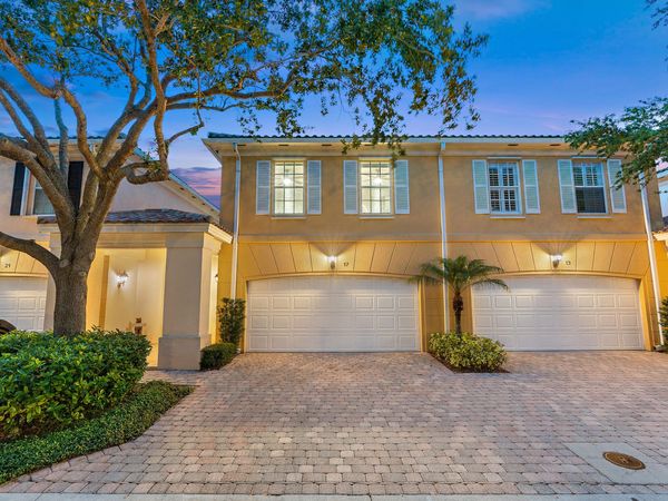 17 Oakleaf Court, Tequesta, FL 33469