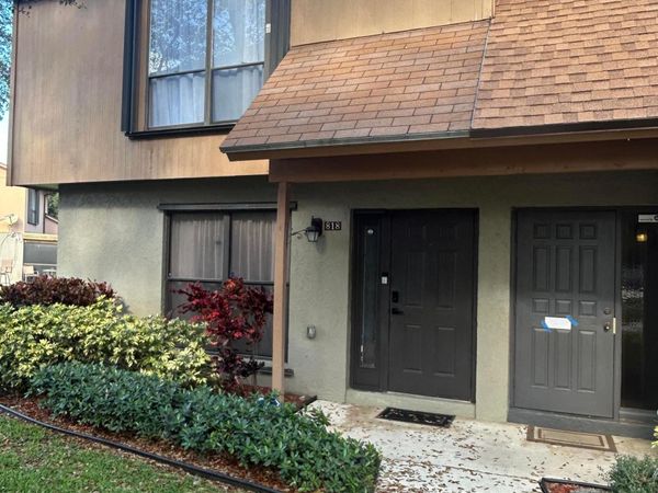 818 Sandtree Drive, Palm Beach Gardens, FL 33403