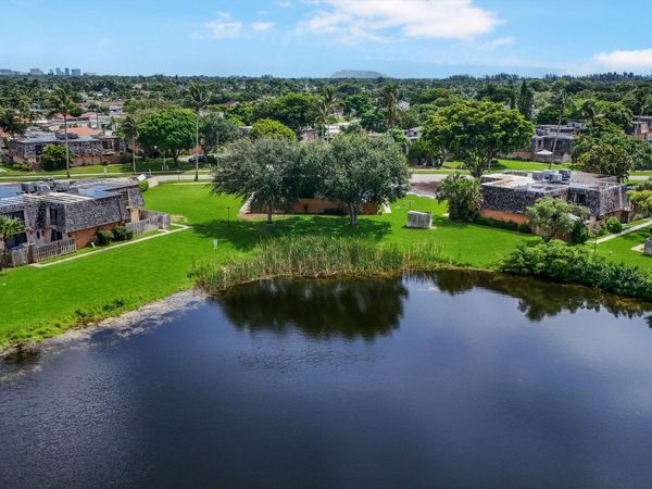 388 Lake Arbor Drive, Palm Springs, FL 33461