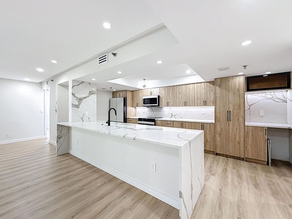 955 Egret Circle, Unit 207, Delray Beach, FL 33444