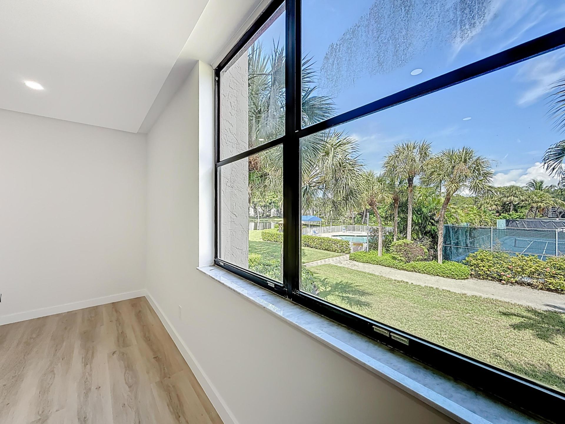 955 Egret Circle, Unit 207, Delray Beach, FL 33444 Photo