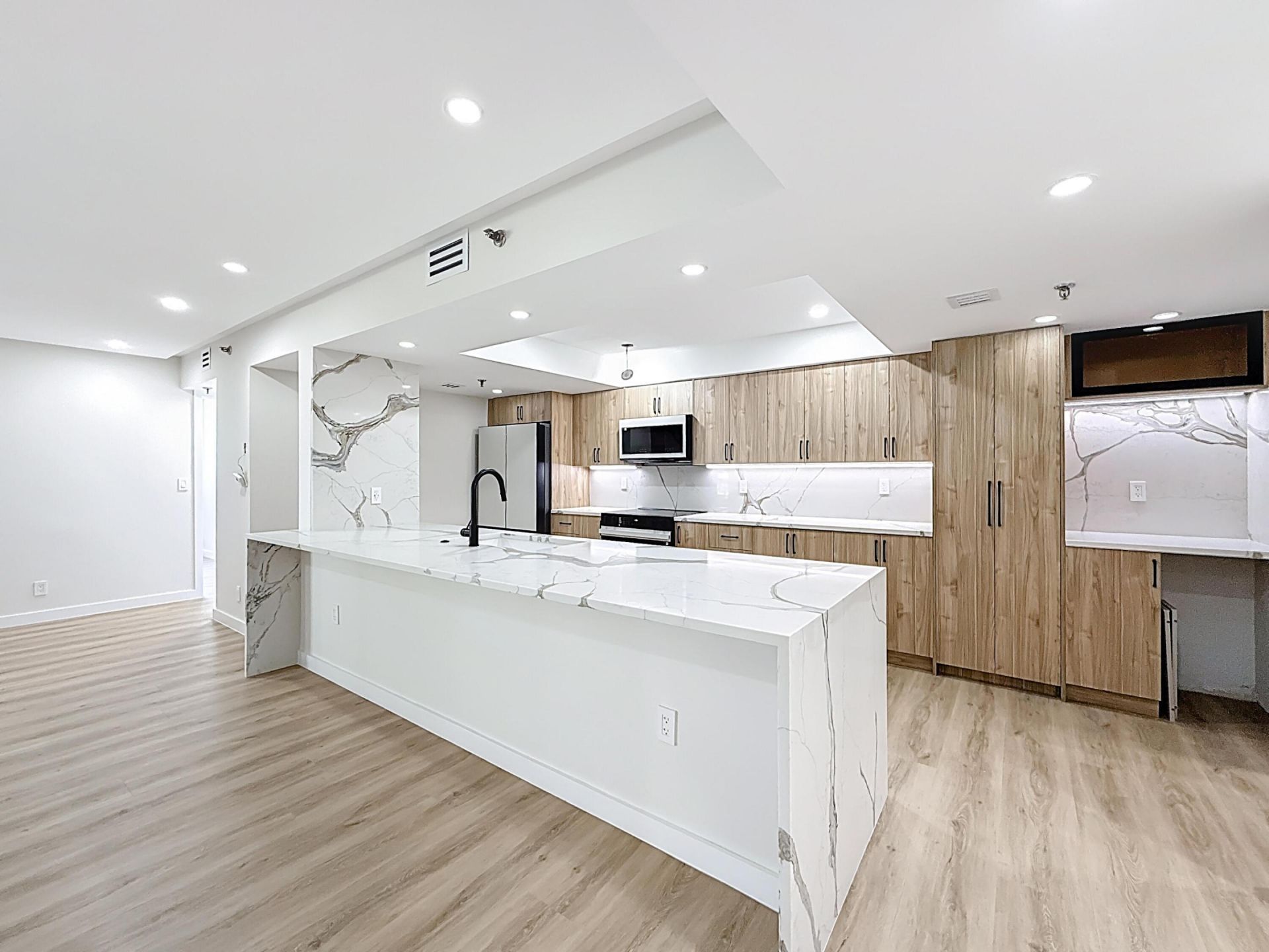 955 Egret Circle, Unit 207, Delray Beach, FL 33444 Photo