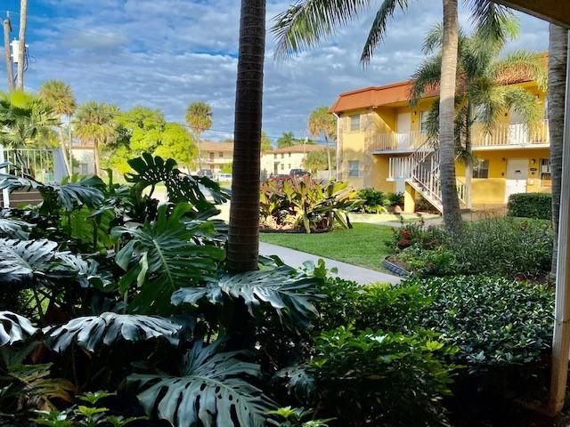 220 Croton Avenue, Unit 105, Lantana, FL 33462 Main Photo