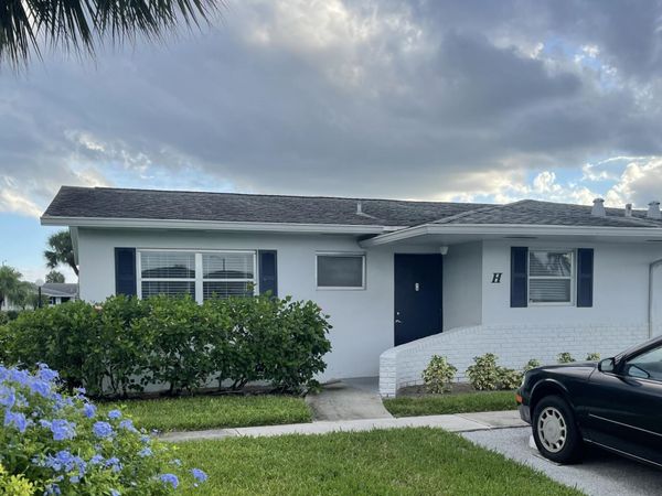 2716 Emory Drive E, Unit H, West Palm Beach, FL 33415