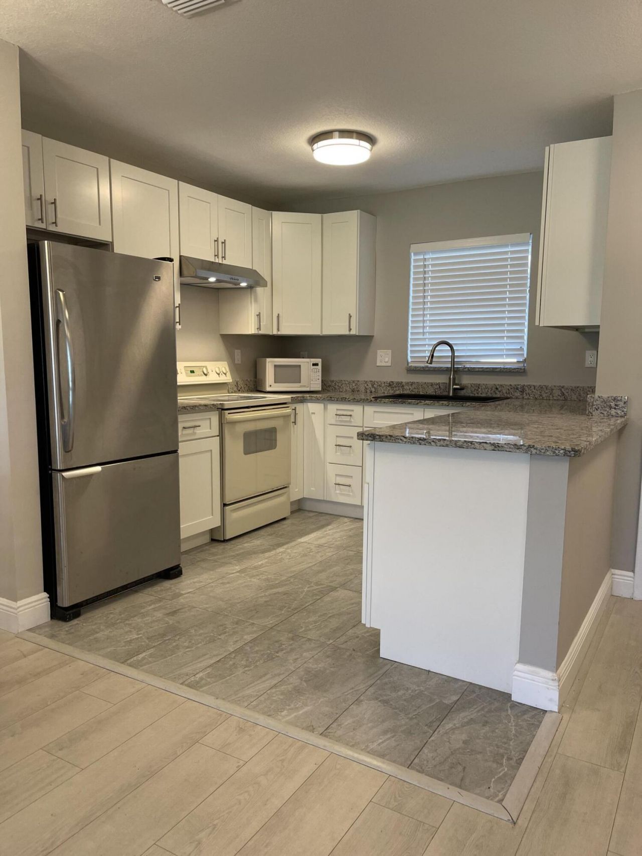 2716 Emory Drive E, Unit H, West Palm Beach, FL 33415 Photo