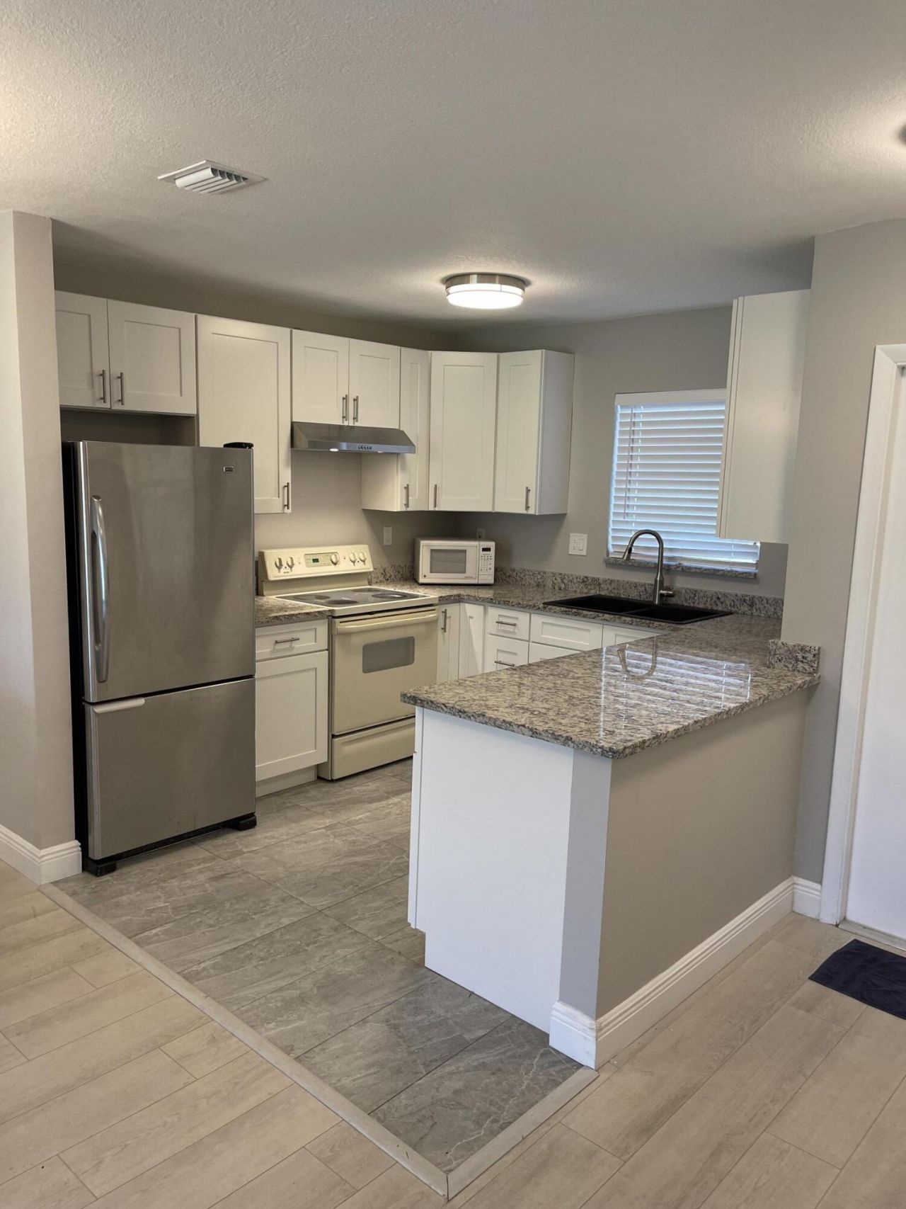 2716 Emory Drive E, Unit H, West Palm Beach, FL 33415 Photo