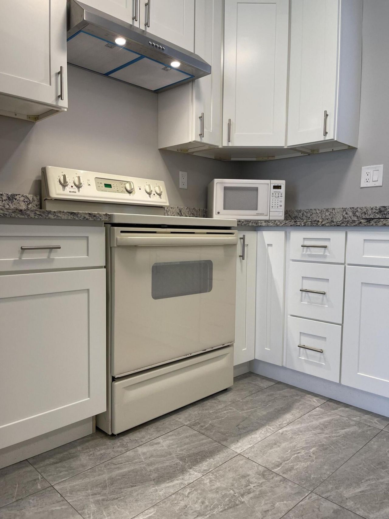 2716 Emory Drive E, Unit H, West Palm Beach, FL 33415 Photo