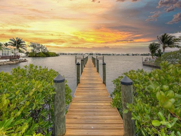 720 N Dixie Highway N, Unit 601, Lantana, FL 33462