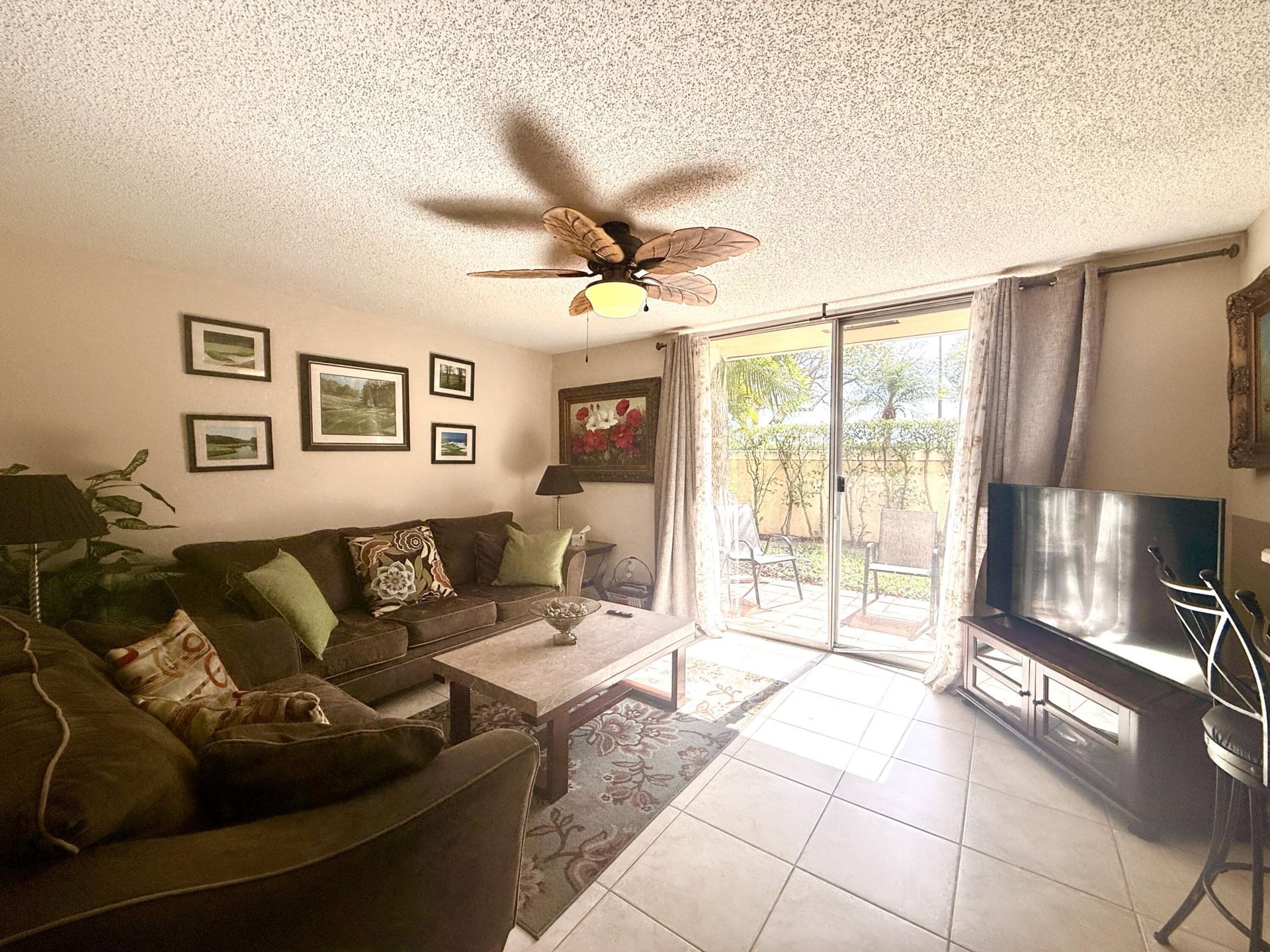 1707 Village Boulevard, Unit 112, West Palm Beach, FL 33409 Photo