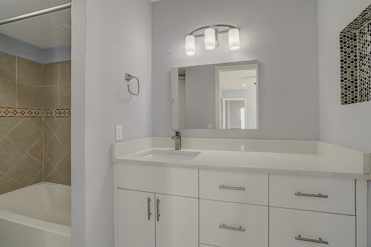 1401 Village Boulevard, Unit 1027, West Palm Beach, FL 33409 Photo