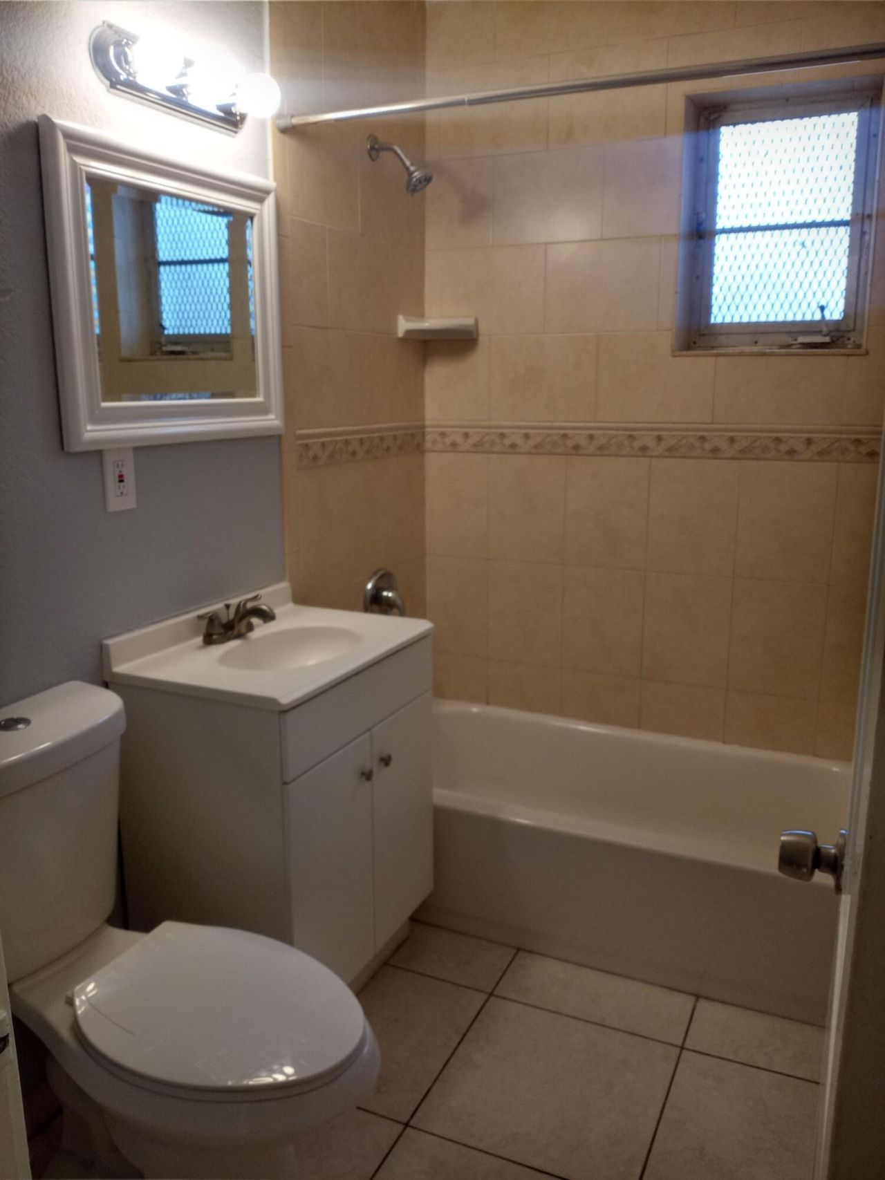 522 W 3rd Street, Riviera Beach, FL 33404 Photo