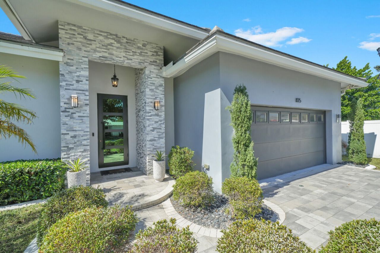 875 SE 13th Avenue, Deerfield Beach, FL 33441 Photo