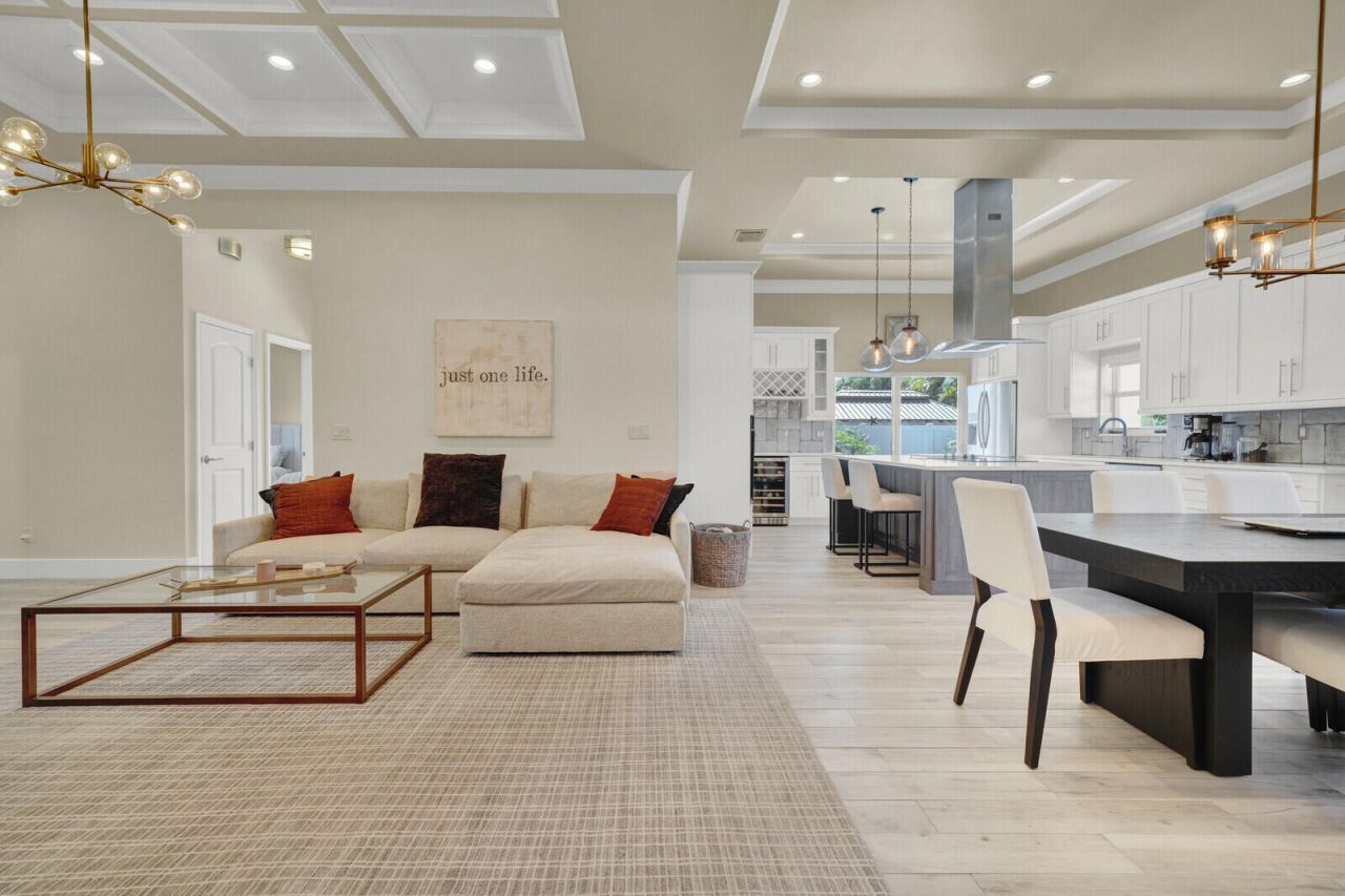 875 SE 13th Avenue, Deerfield Beach, FL 33441 Photo