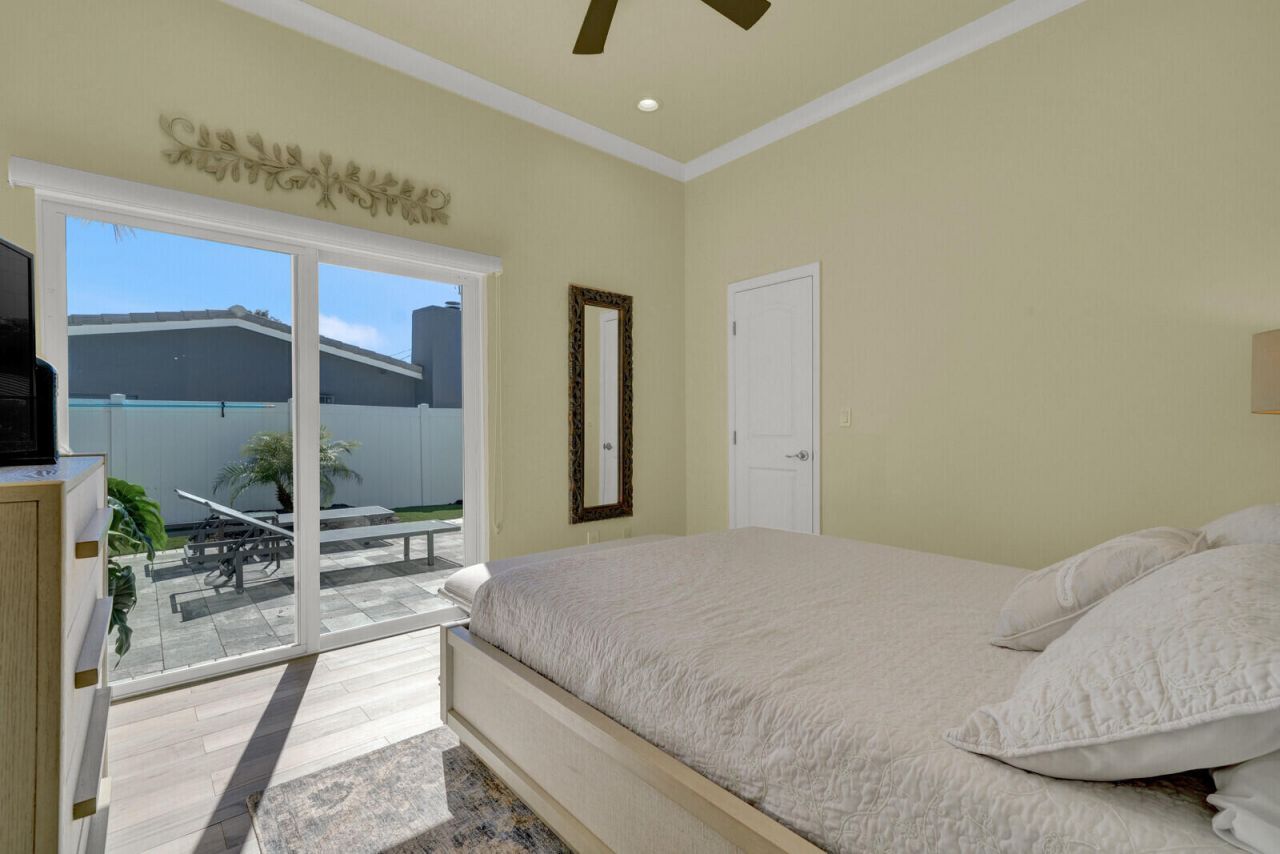 875 SE 13th Avenue, Deerfield Beach, FL 33441 Photo